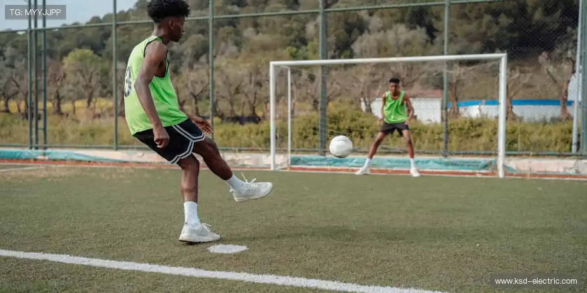 实时弹幕，边看边聊，做赛场最活跃的观众！💬🎉